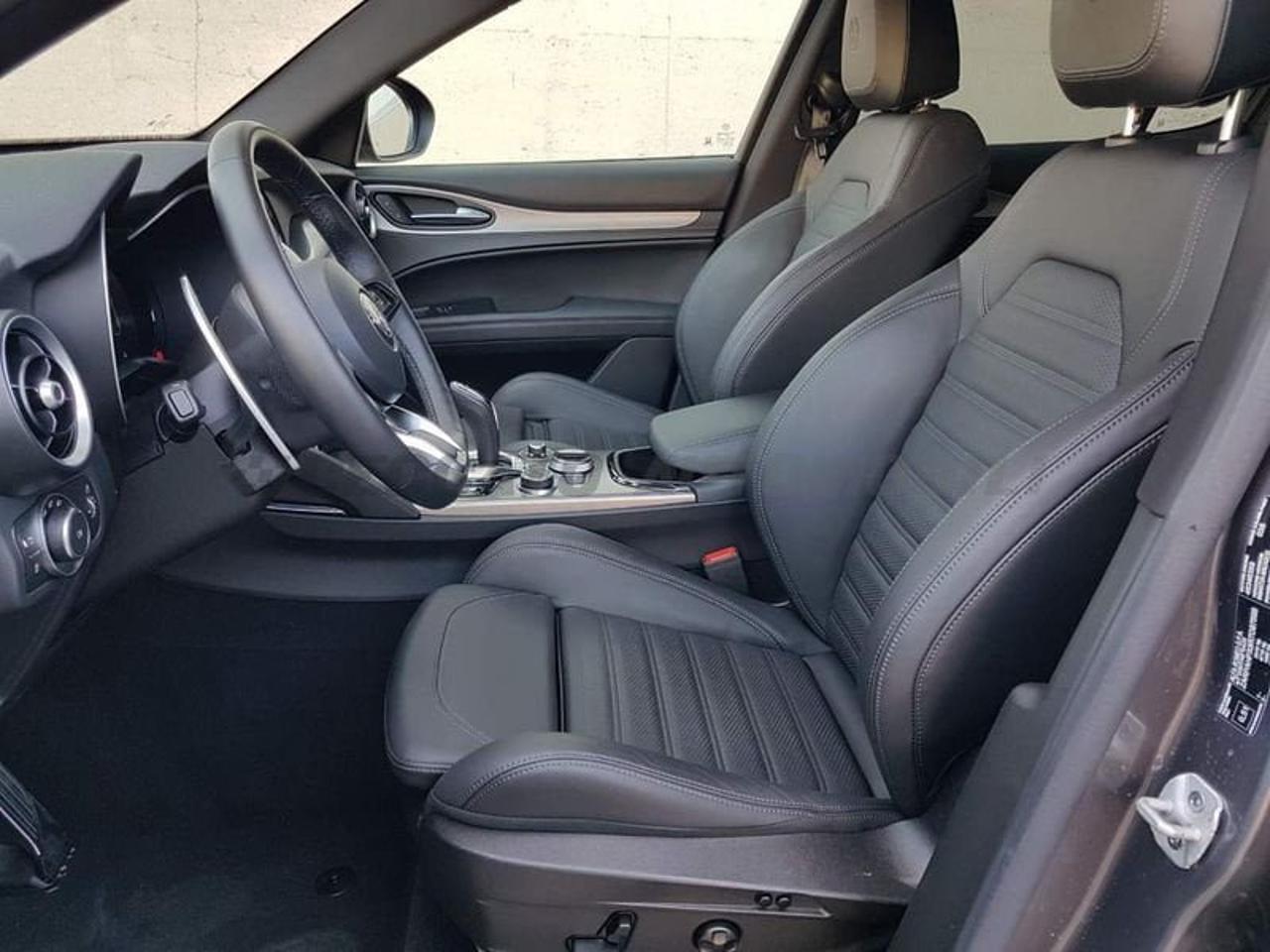 Alfa Romeo Alfa Romeo Stelvio usata, con navigatore