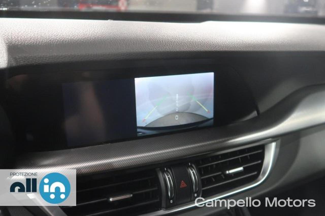 Alfa Romeo Alfa Romeo Stelvio usata 2