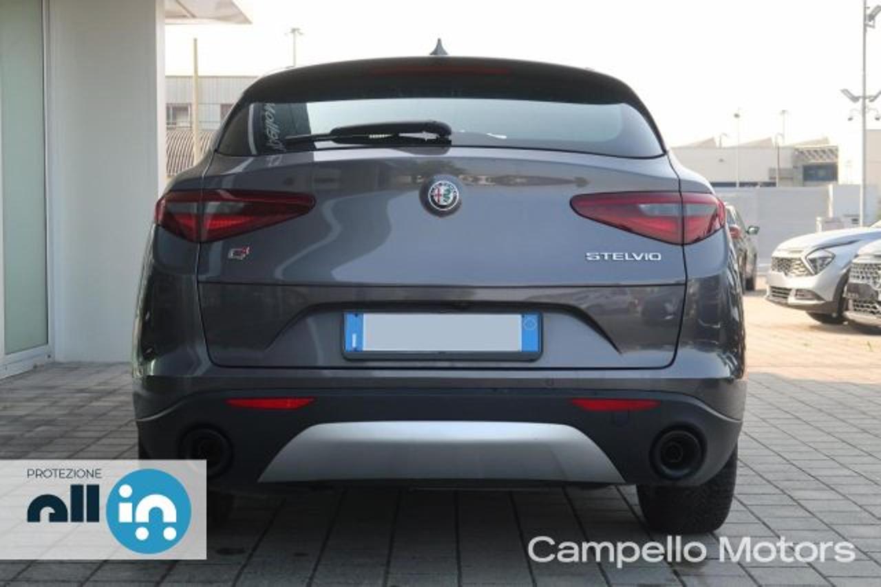 Alfa Romeo Alfa Romeo Stelvio usata 11