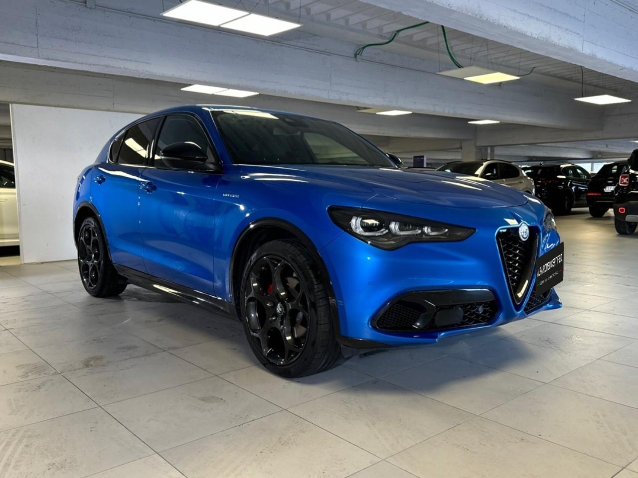 Alfa Romeo Alfa Romeo Stelvio usata, con assistenza alla frenata di emergenza