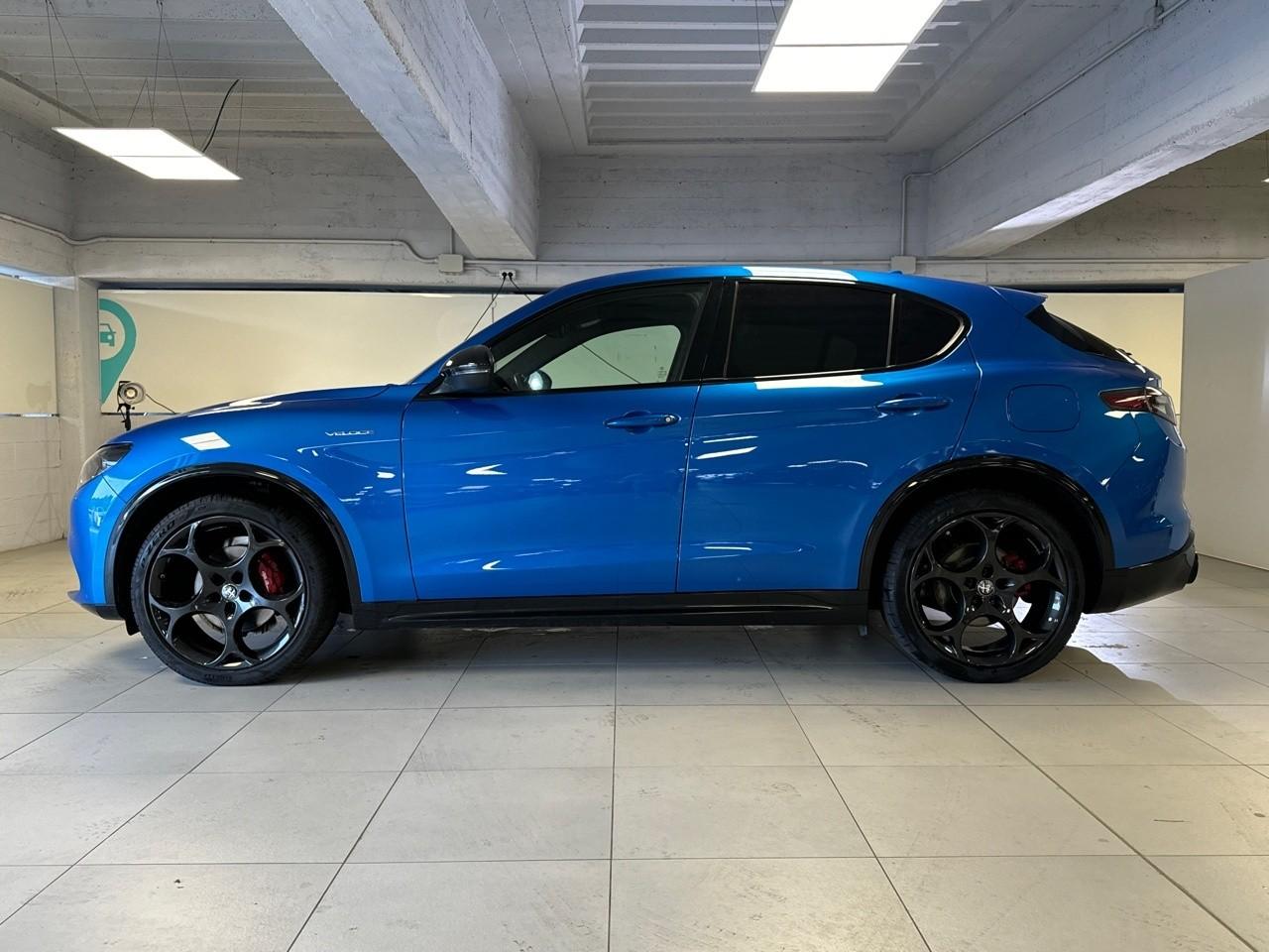 Alfa Romeo Alfa Romeo Stelvio usata, con attivazione vocale nessuno
