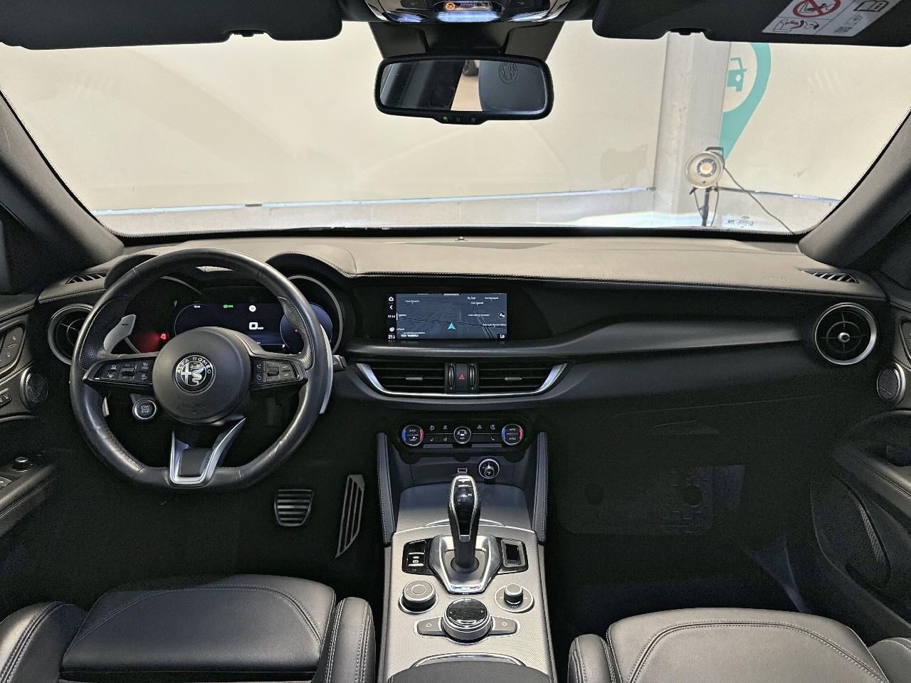 Alfa Romeo Alfa Romeo Stelvio usata, con chiamata di emergenza