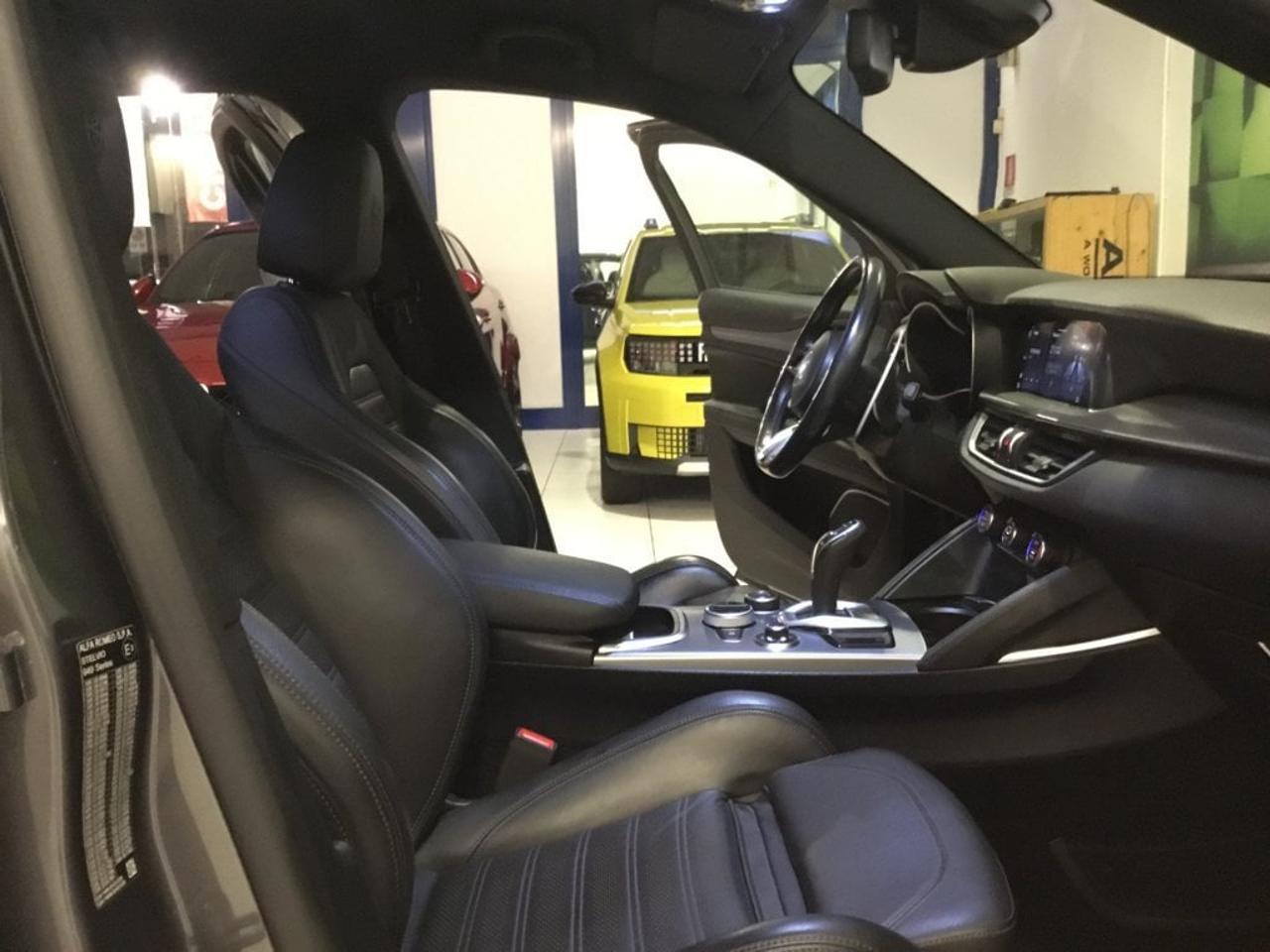 Alfa Romeo Alfa Romeo Stelvio usata, con climatizzatore