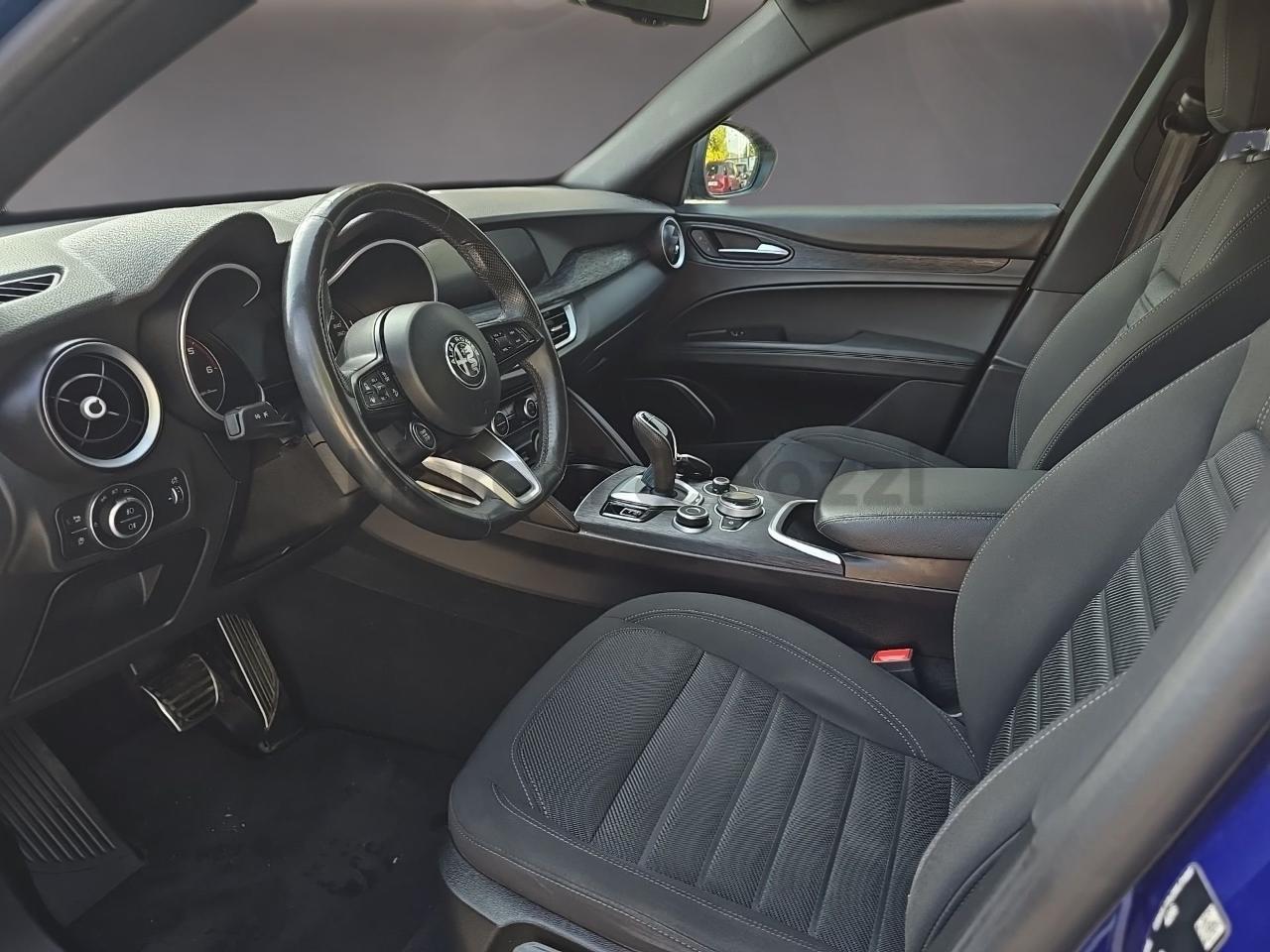 Alfa Romeo Alfa Romeo Stelvio usata, con climatizzatore
