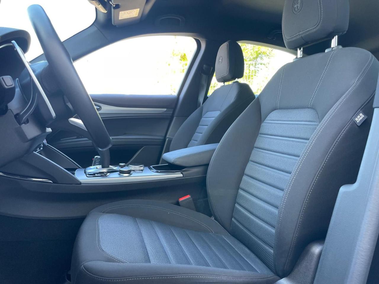 Alfa Romeo Alfa Romeo Stelvio usata, con chiusura centralizzata