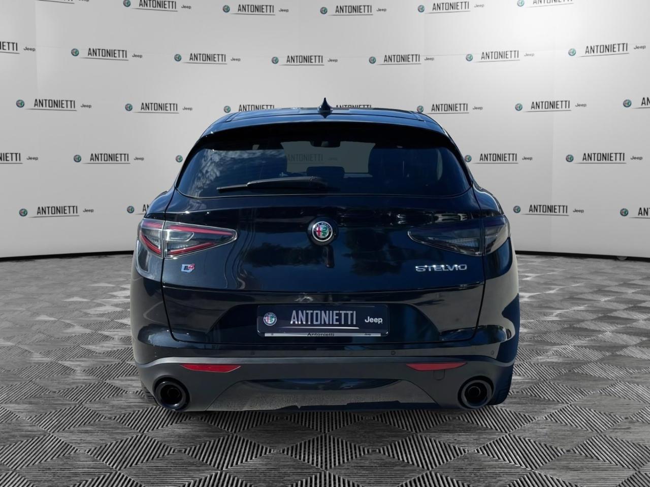 Alfa Romeo Alfa Romeo Stelvio usata 18