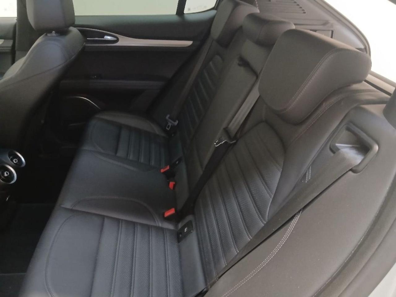 Alfa Romeo Stelvio - Foto 3