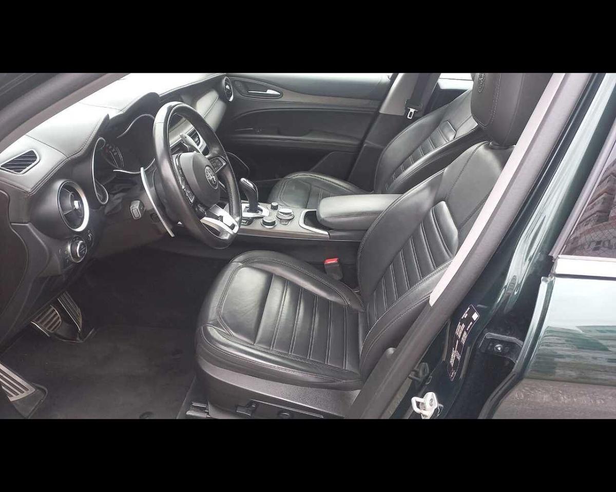 Alfa Romeo Alfa Romeo Stelvio usata, con 6x Airbag (fontali + laterali + testa)