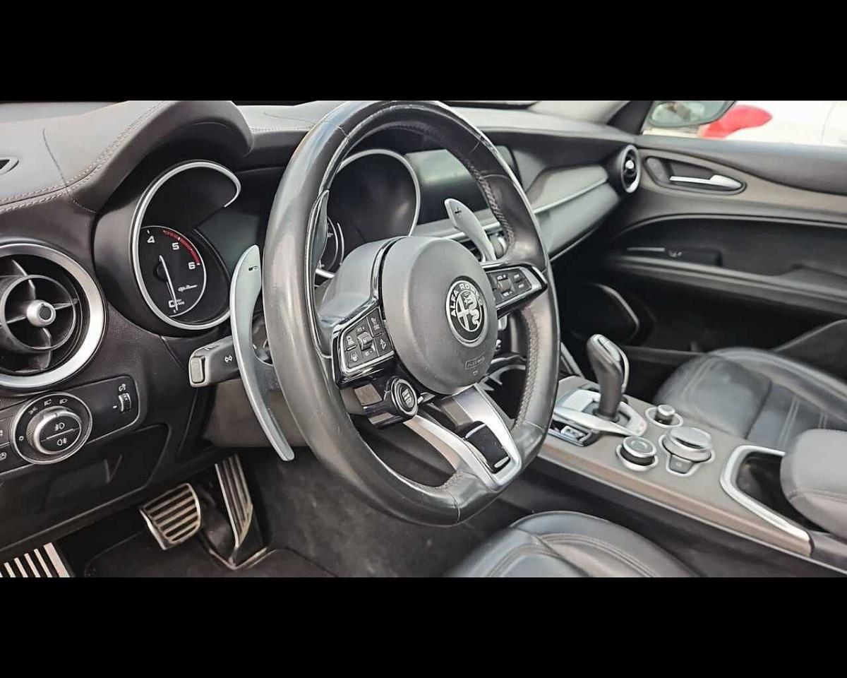 Alfa Romeo Alfa Romeo Stelvio usata, con assistente di corsia