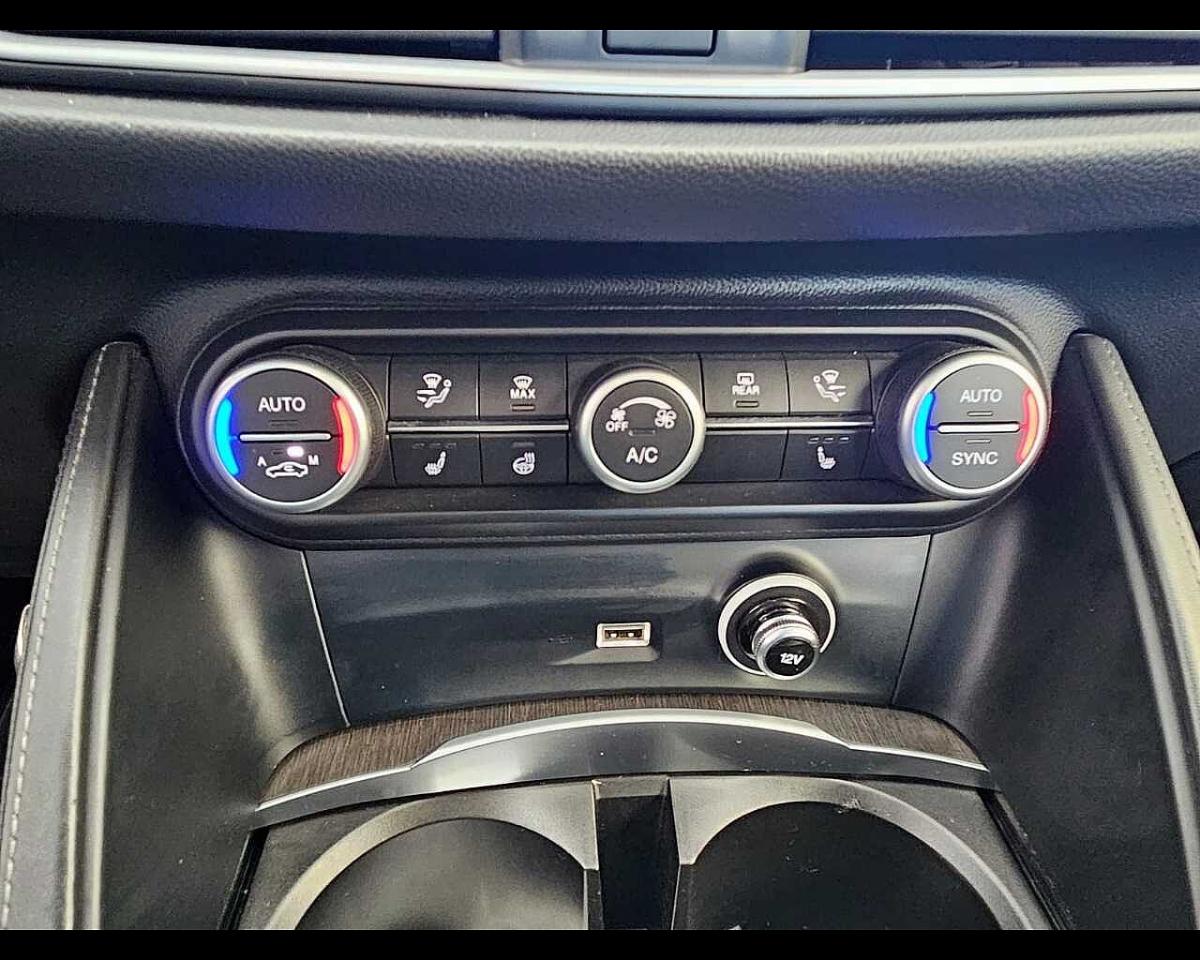 Alfa Romeo Alfa Romeo Stelvio usata, con computer di bordo