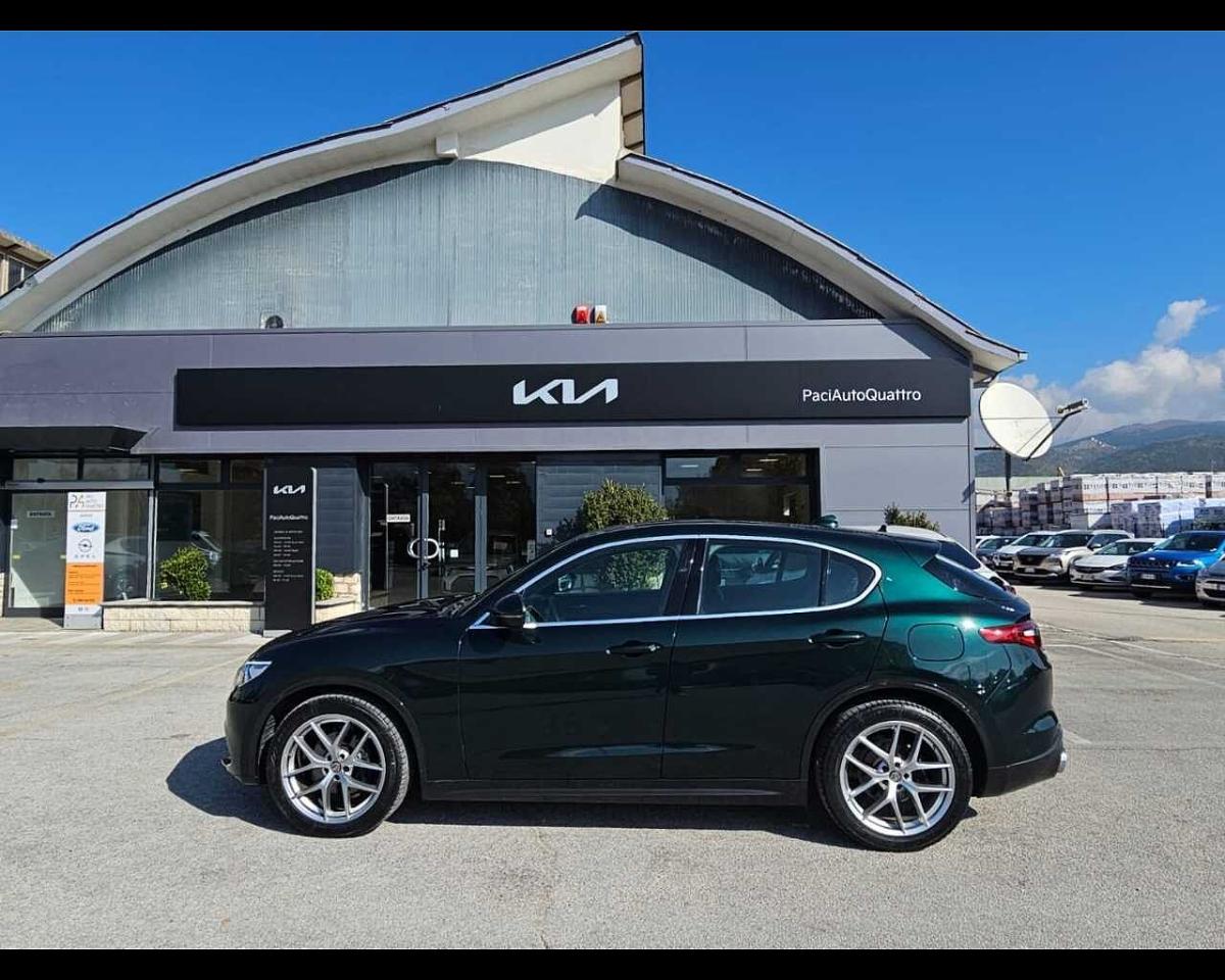 Alfa Romeo Alfa Romeo Stelvio usata, con fari allo xeno