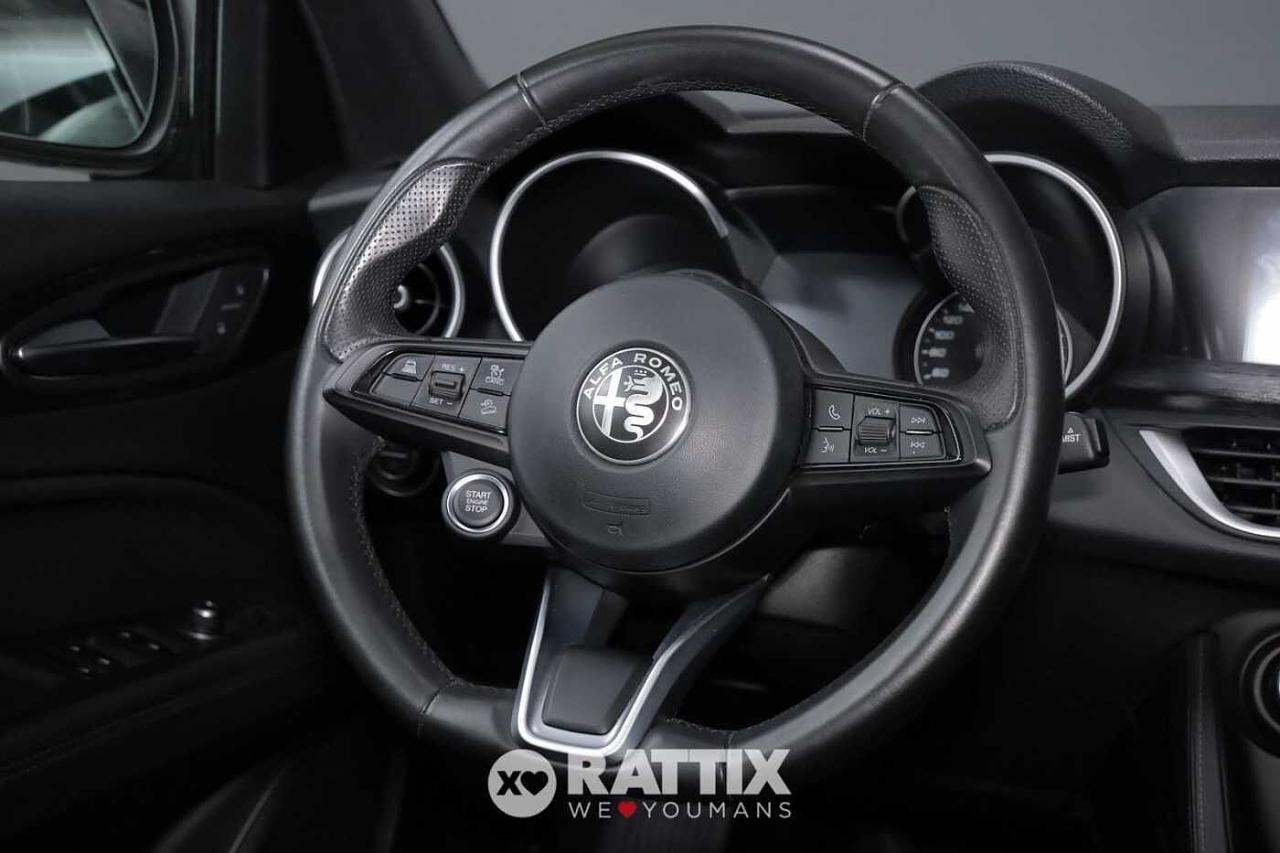 Alfa Romeo Alfa Romeo Stelvio usata, con interno nero