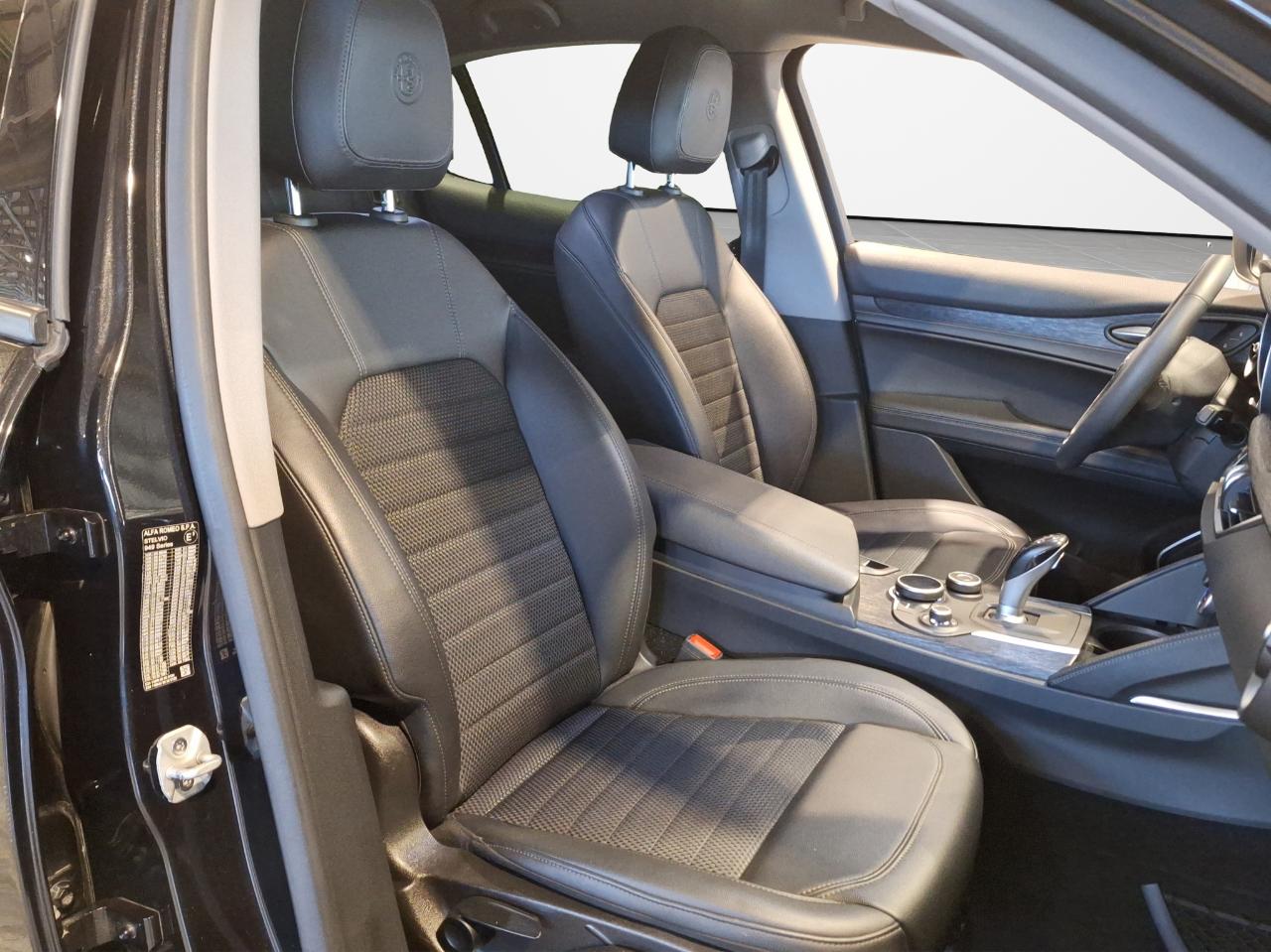 Alfa Romeo Alfa Romeo Stelvio usata 6