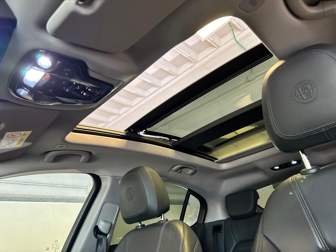 Alfa Romeo Alfa Romeo Stelvio usata, con airbag laterali a tendina ant./post.