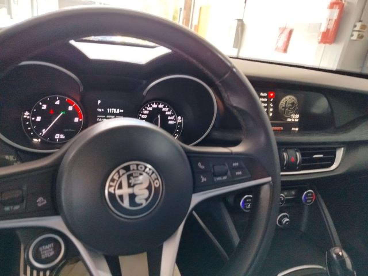 Alfa Romeo Alfa Romeo Stelvio usata 23