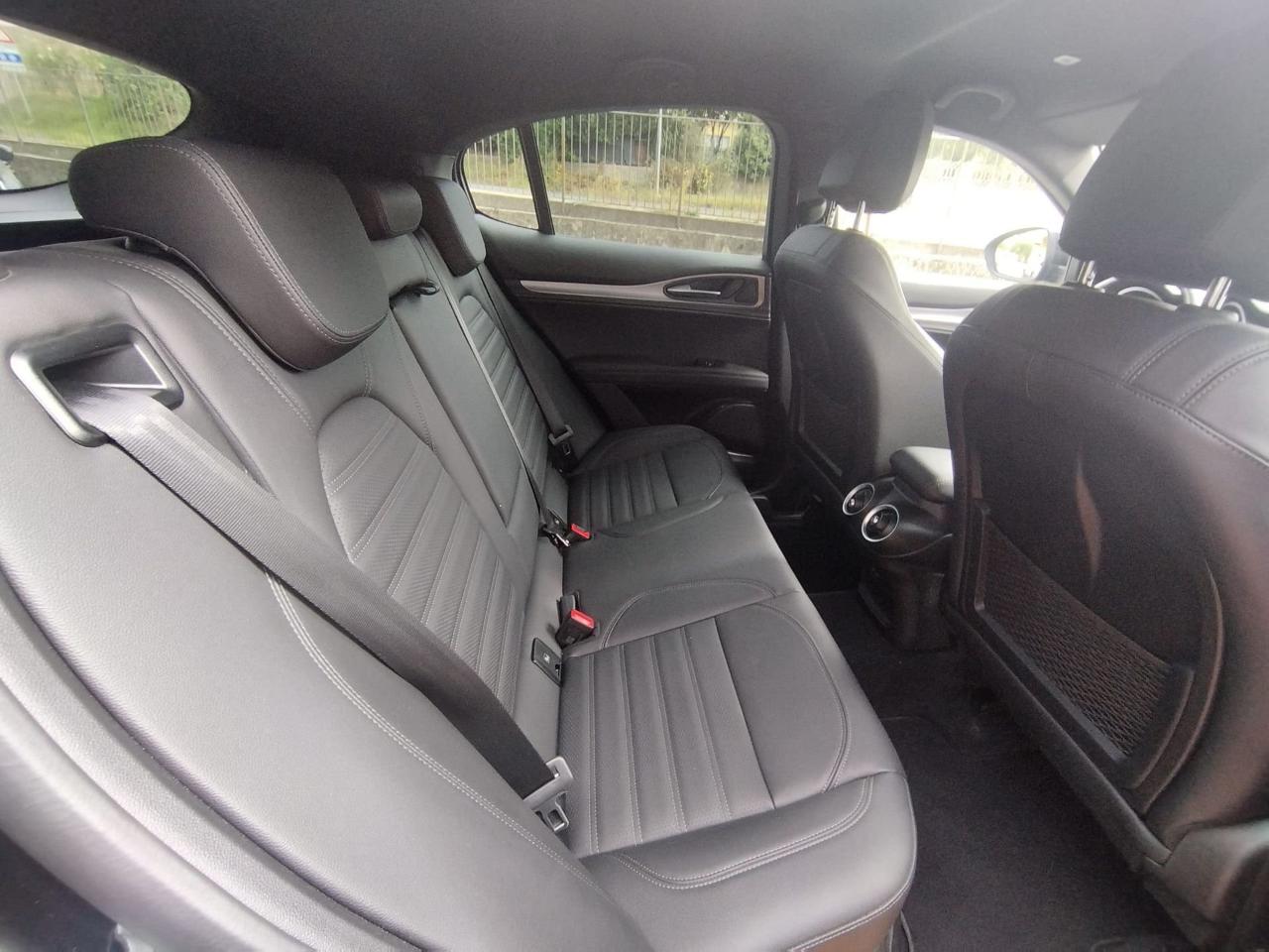 Alfa Romeo Alfa Romeo Stelvio usata, con start/stop automatico