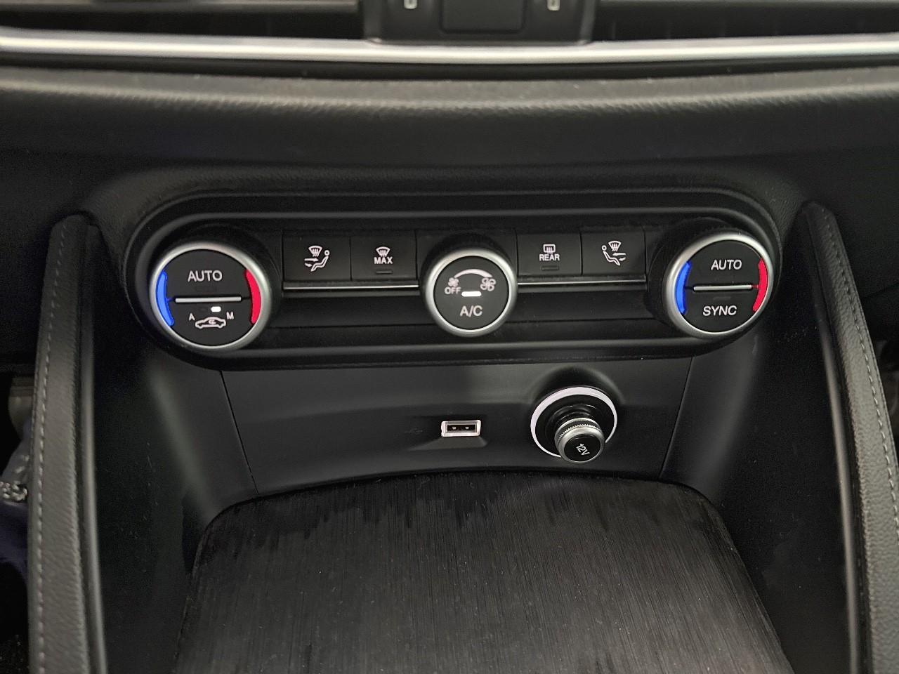 Alfa Romeo Alfa Romeo Stelvio usata, con airbag laterali a tendina ant./post.