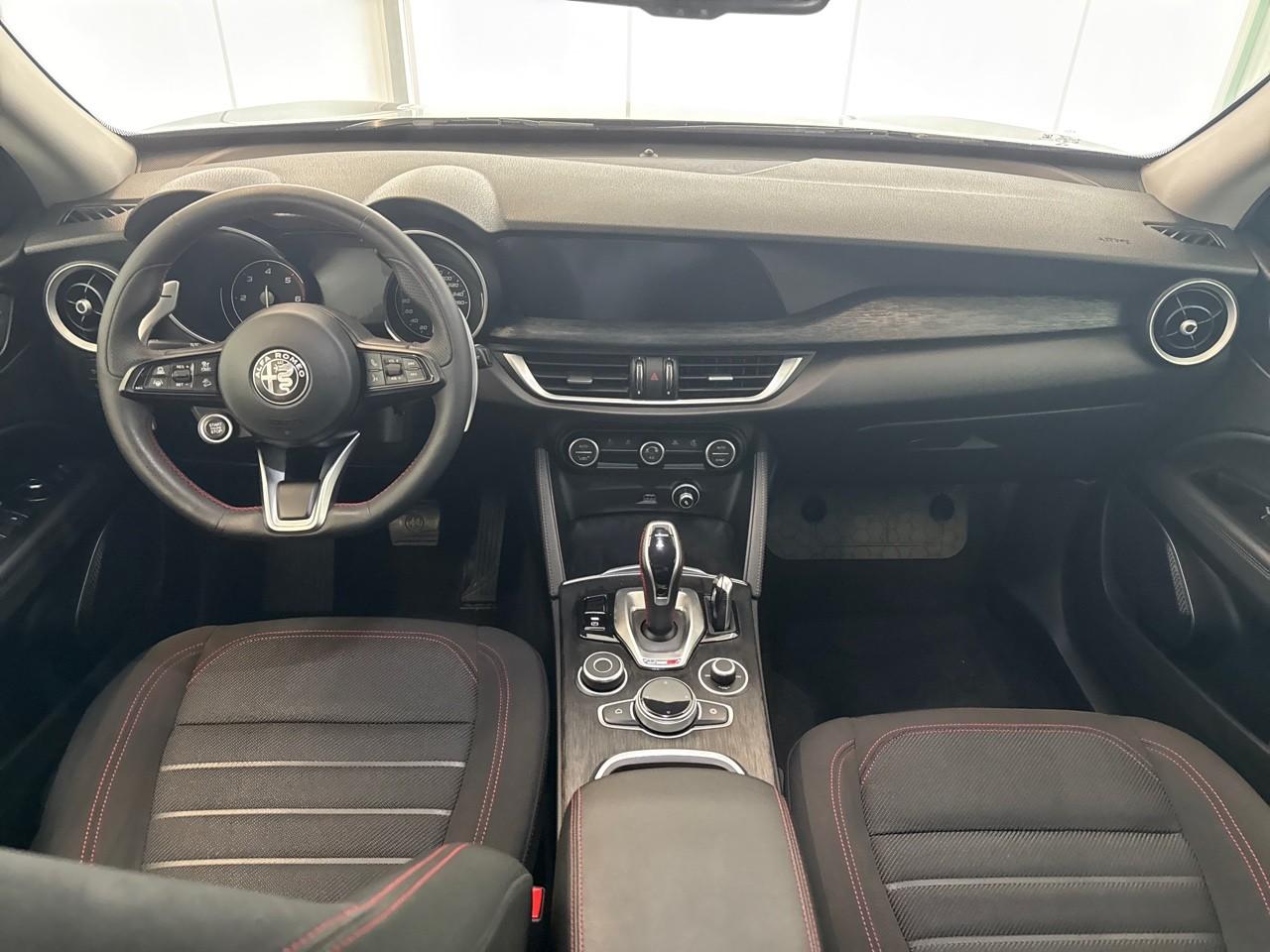Alfa Romeo Alfa Romeo Stelvio usata, con chiusura centralizzata a distanza , incl. cristalli elettrici
