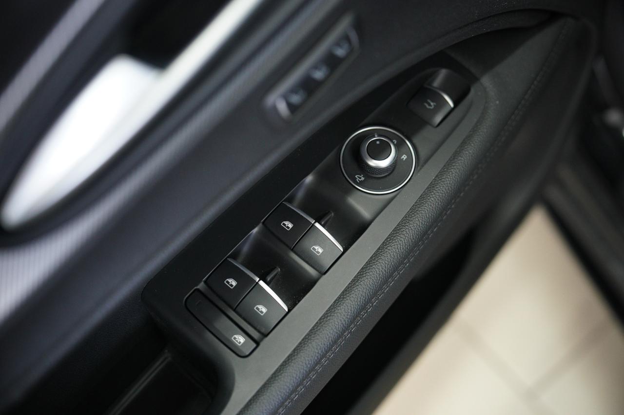Alfa Romeo Alfa Romeo Stelvio usata, con cerchi in lega