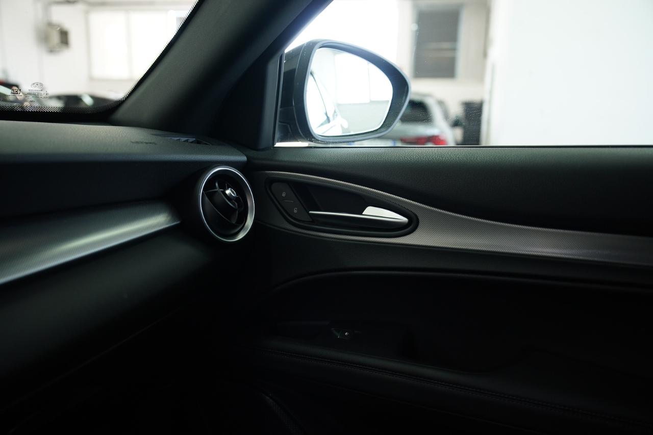 Alfa Romeo Alfa Romeo Stelvio usata 12