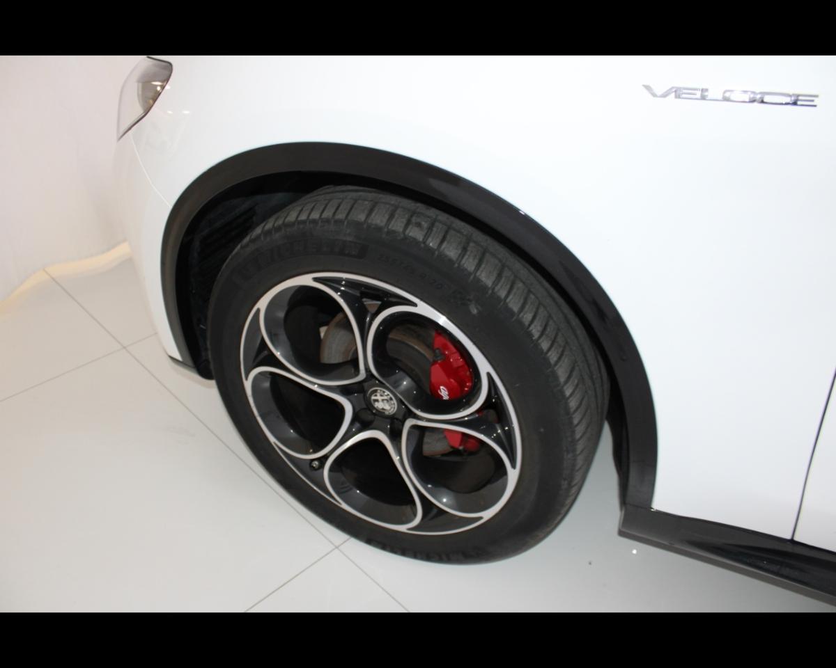 Alfa Romeo Alfa Romeo Stelvio usata, con chiusura centralizzata
