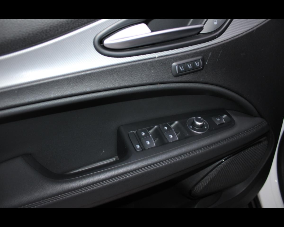 Alfa Romeo Alfa Romeo Stelvio usata, con navigatore