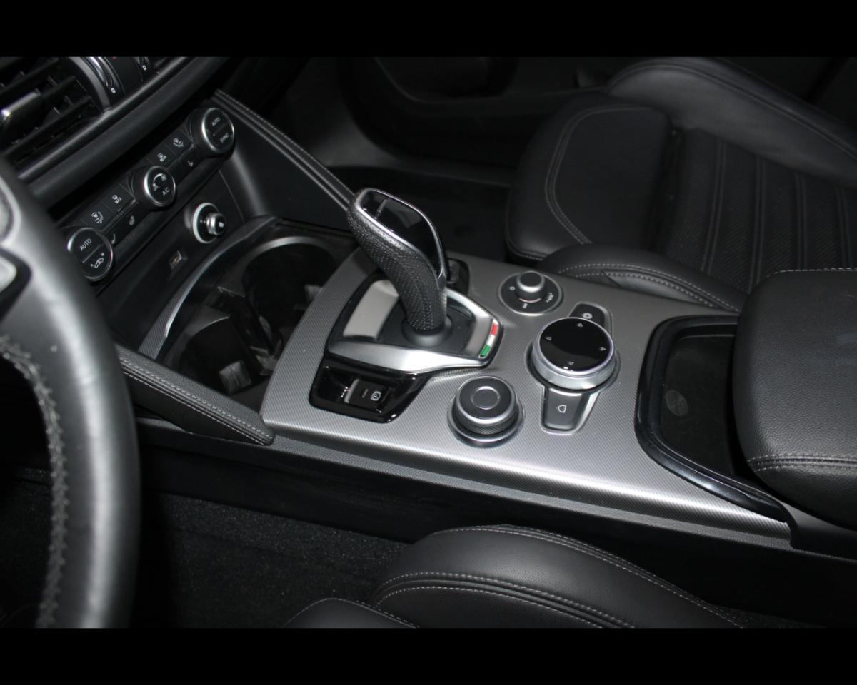 Alfa Romeo Alfa Romeo Stelvio usata 12