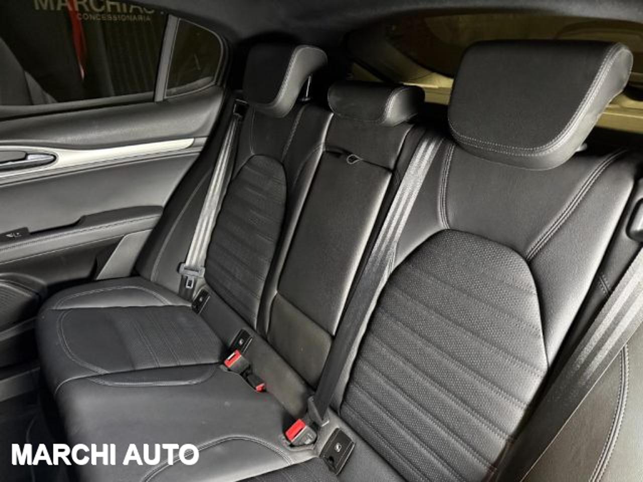 Alfa Romeo Alfa Romeo Stelvio usata, con autoradio