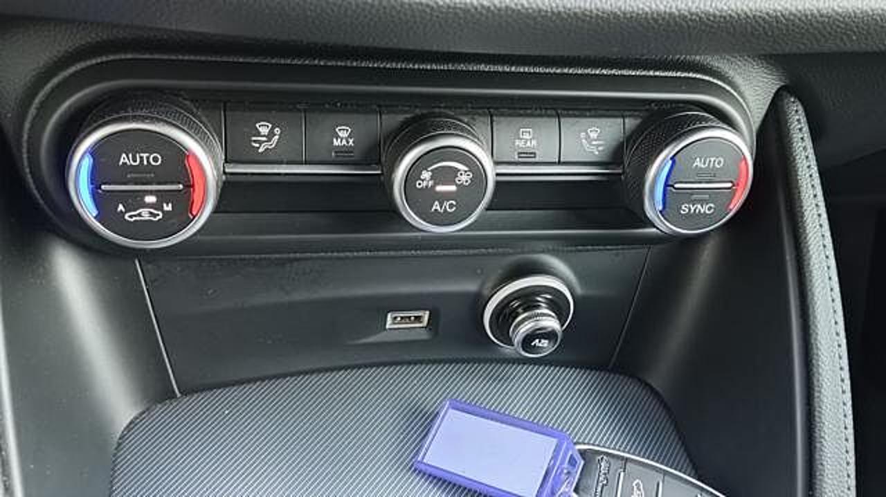 Alfa Romeo Alfa Romeo Stelvio usata, con sistema di navigazione