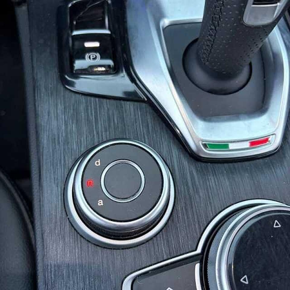 Alfa Romeo Alfa Romeo Stelvio usata 8