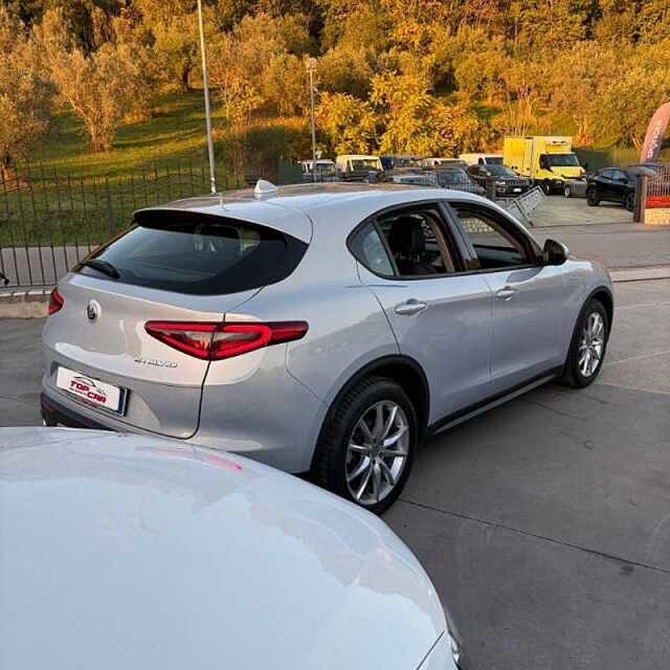 Alfa Romeo Alfa Romeo Stelvio usata 19