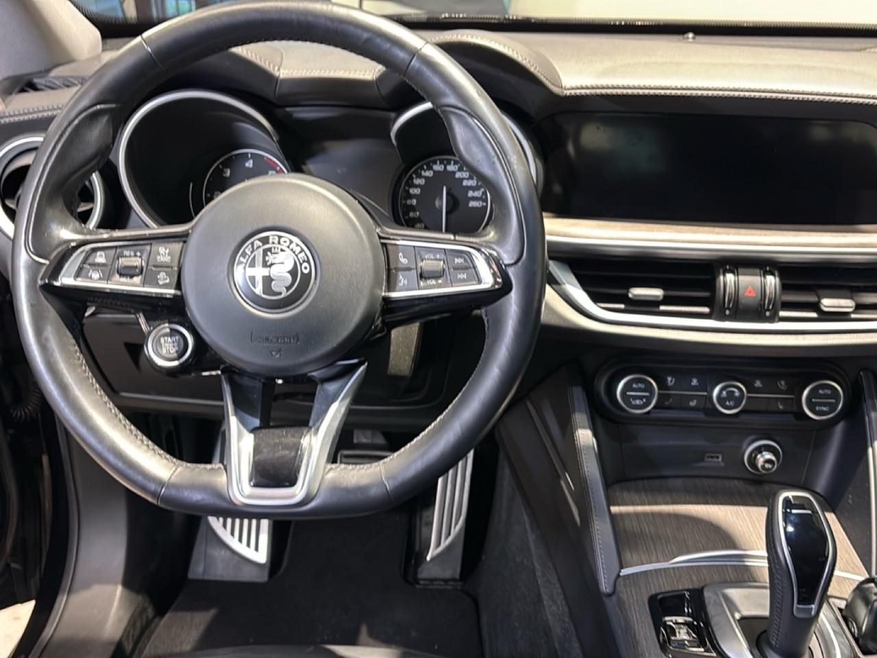 Alfa Romeo Alfa Romeo Stelvio usata 2