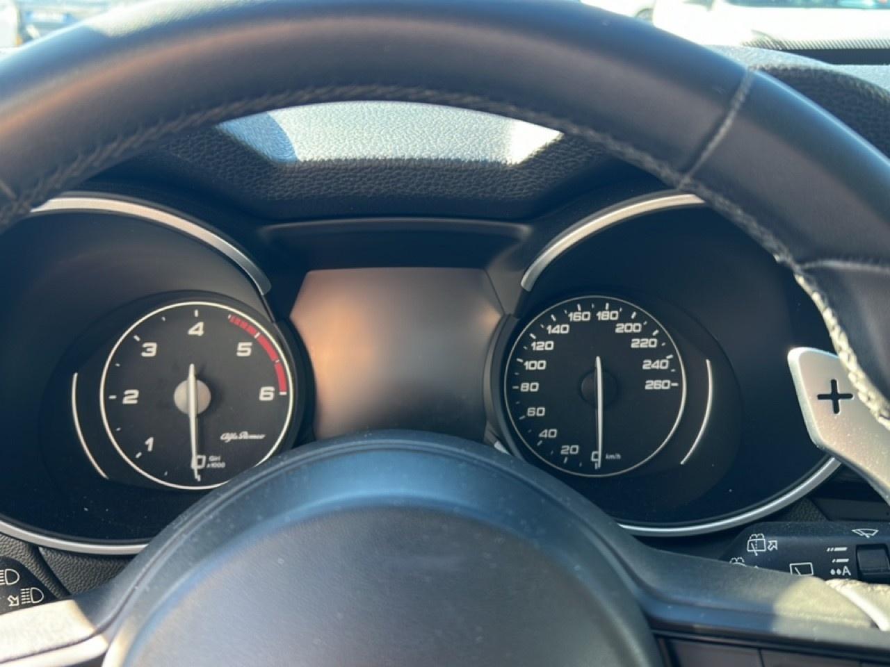 Alfa Romeo Alfa Romeo Stelvio usata, con GPS