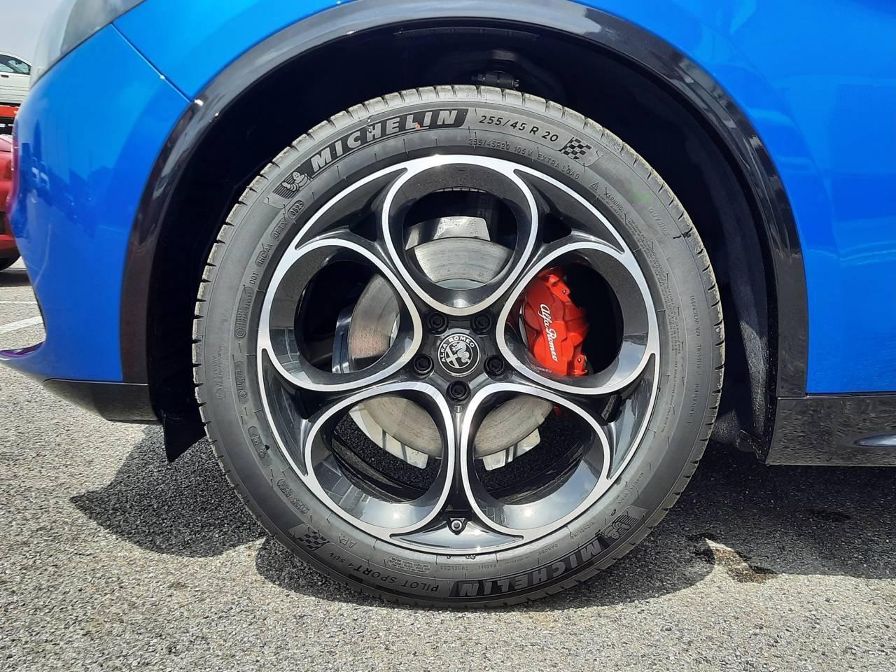 Alfa Romeo Alfa Romeo Stelvio usata 10