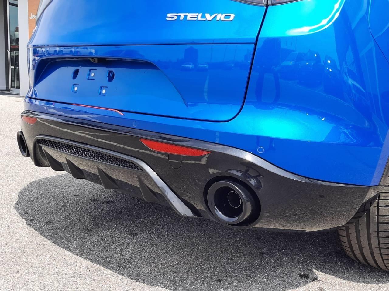 Alfa Romeo Alfa Romeo Stelvio usata 13