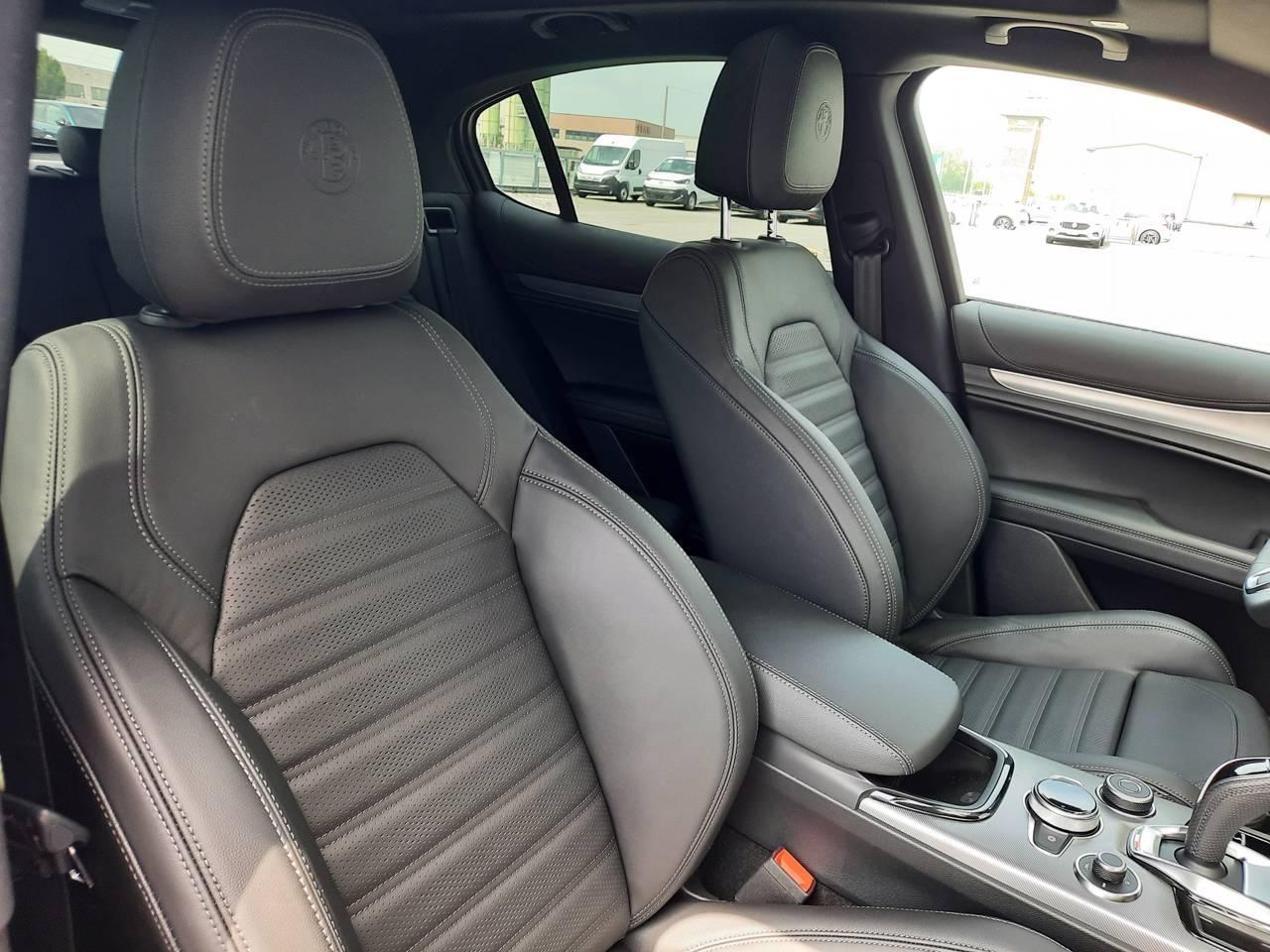 Alfa Romeo Alfa Romeo Stelvio usata 15