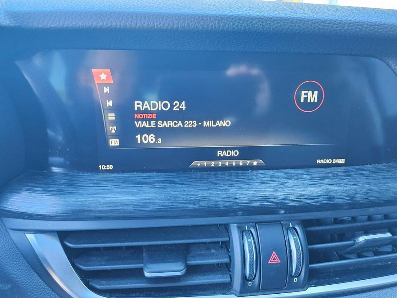 Alfa Romeo Alfa Romeo Stelvio usata 3