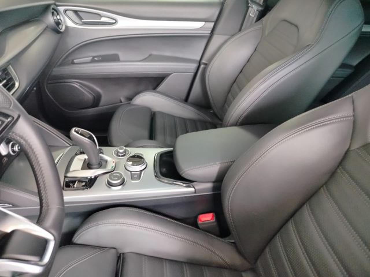 Alfa Romeo Alfa Romeo Stelvio usata 17