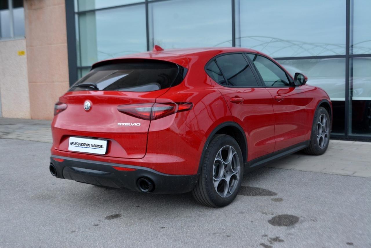 Alfa Romeo Alfa Romeo Stelvio usata 17