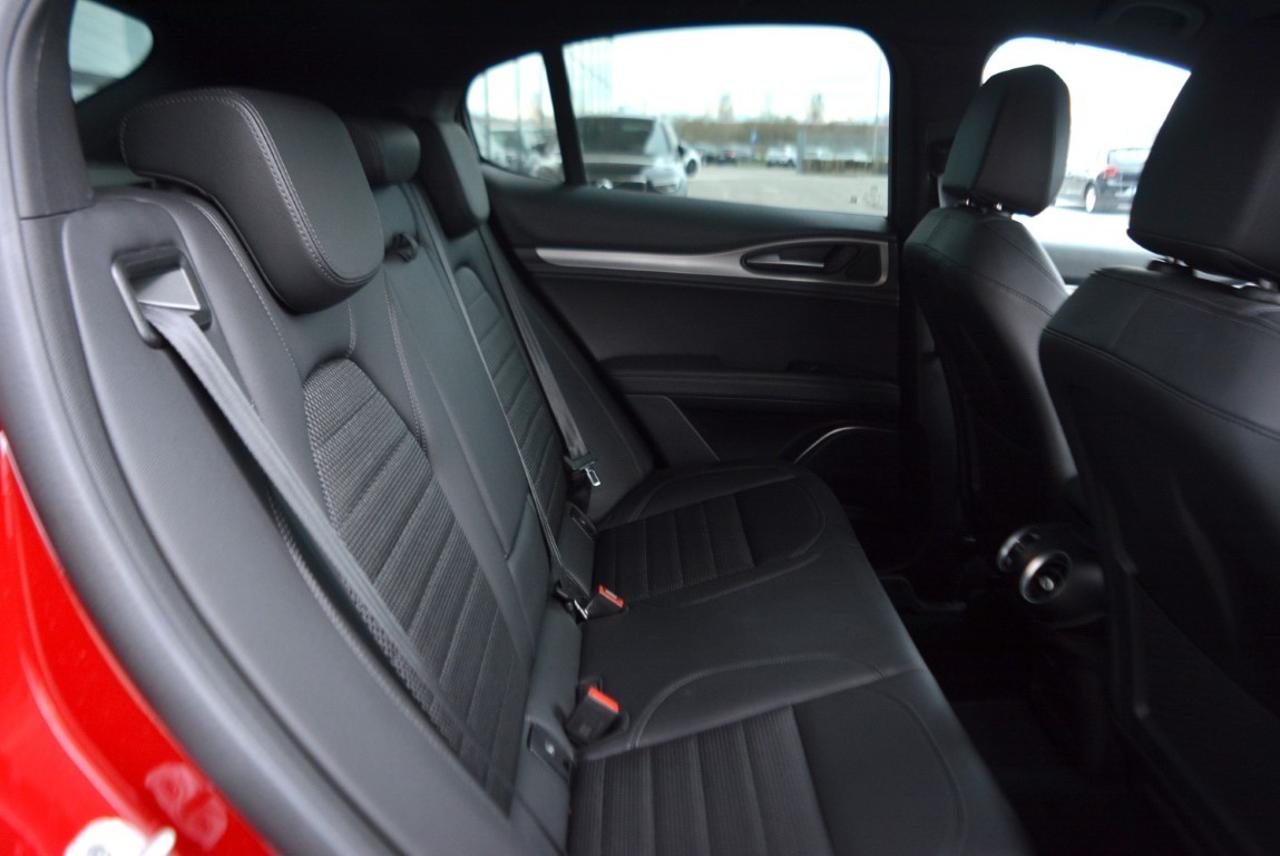 Alfa Romeo Alfa Romeo Stelvio usata 21