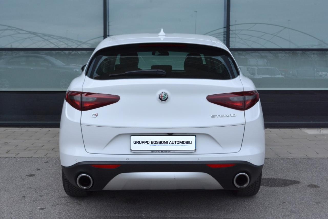 Alfa Romeo Alfa Romeo Stelvio usata 18
