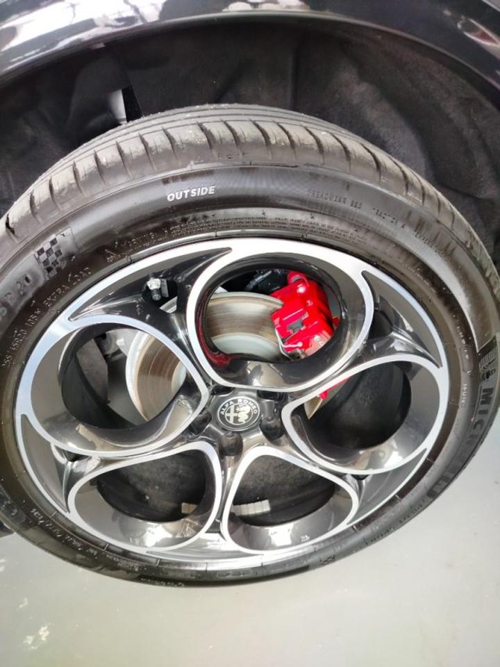 Alfa Romeo Alfa Romeo Stelvio usata 10