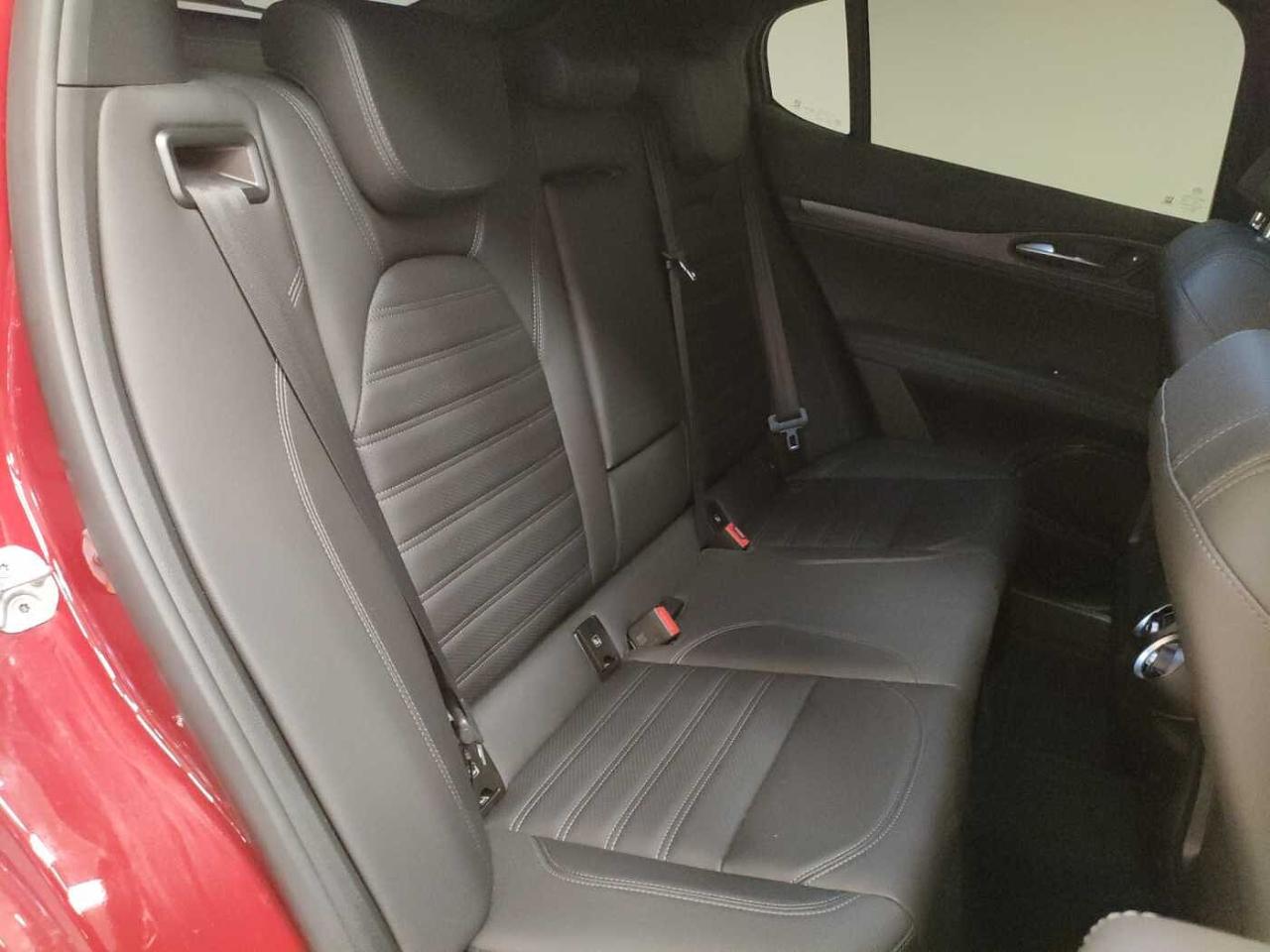 Alfa Romeo Alfa Romeo Stelvio usata 5