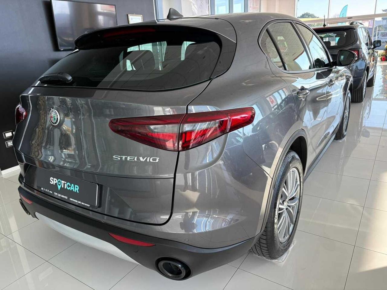 Alfa Romeo Alfa Romeo Stelvio usata 18