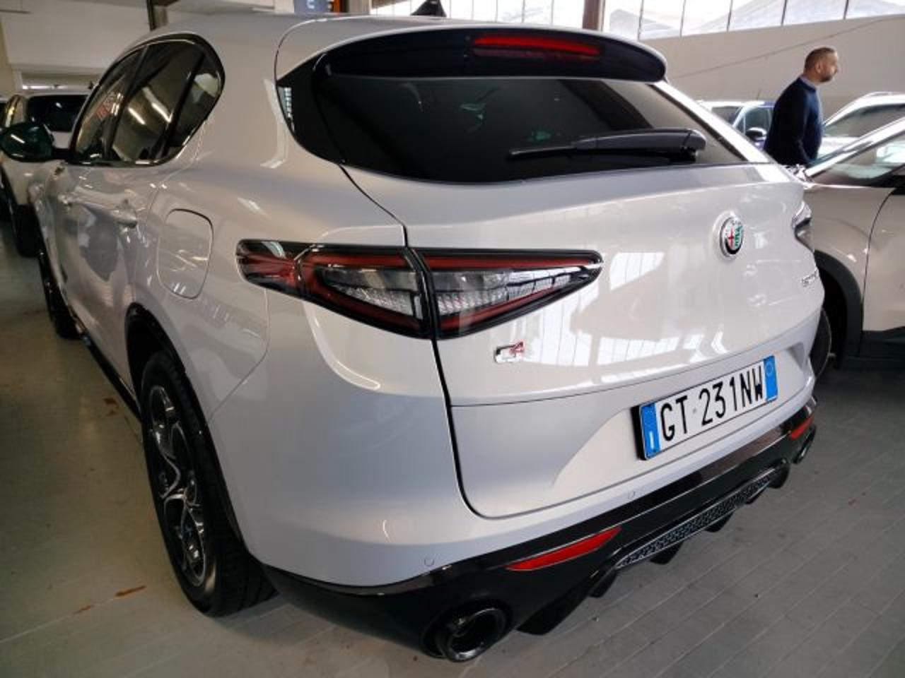 Alfa Romeo Alfa Romeo Stelvio usata 26
