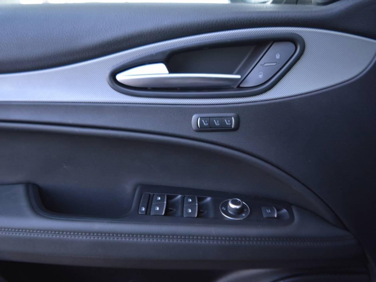 Alfa Romeo Alfa Romeo Stelvio usata 4