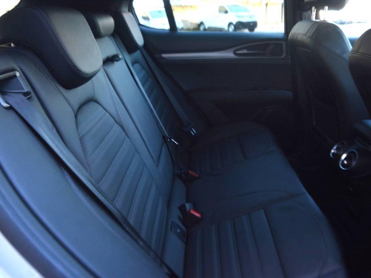 Alfa Romeo Alfa Romeo Stelvio usata 21