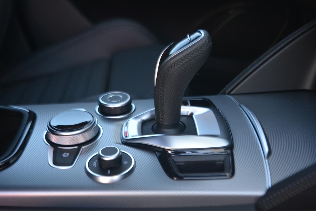 Alfa Romeo Alfa Romeo Stelvio usata 3