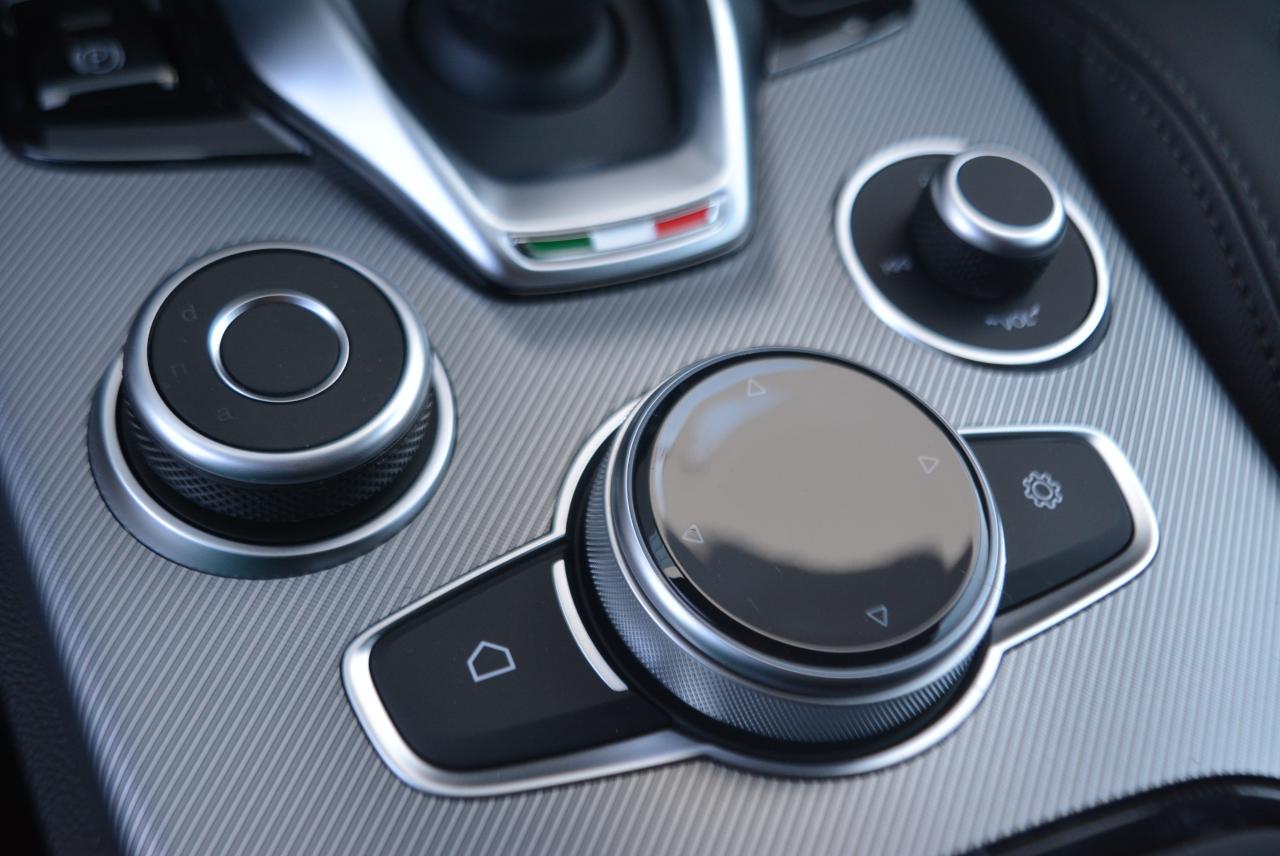 Alfa Romeo Alfa Romeo Stelvio usata 9