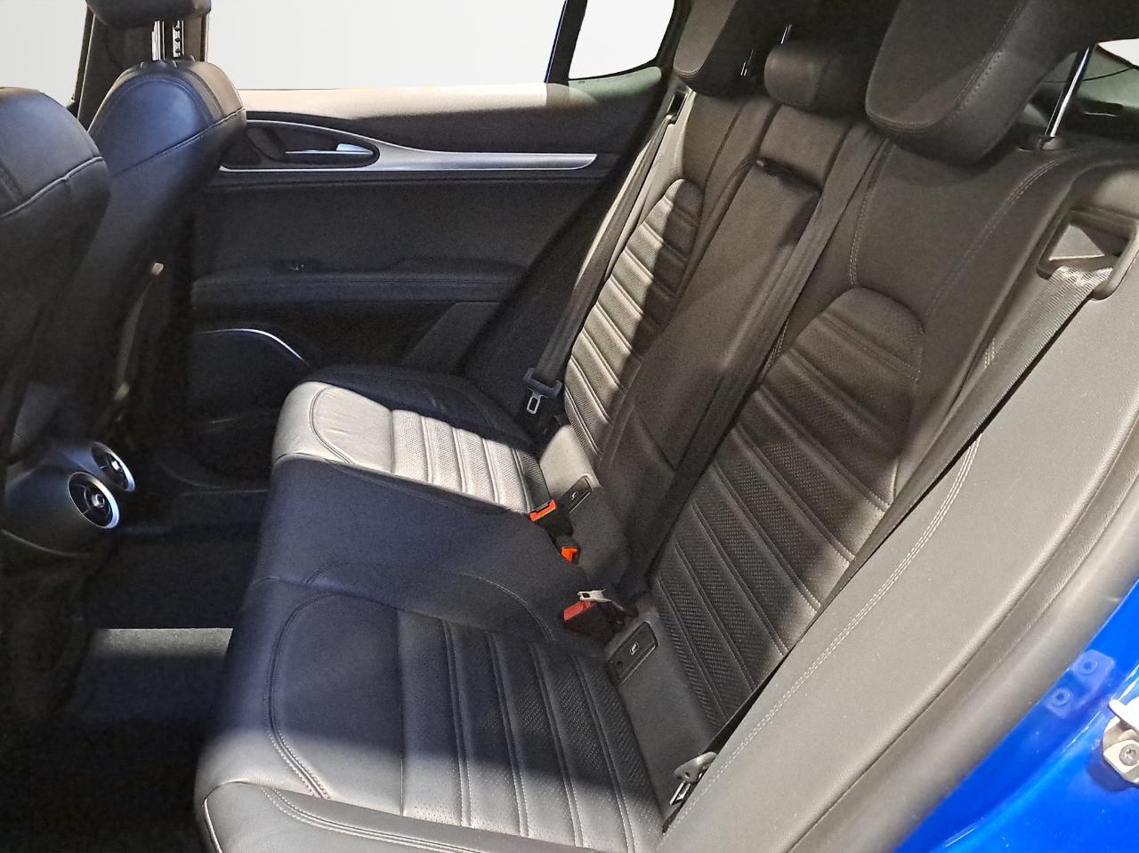 Alfa Romeo Alfa Romeo Stelvio usata 2